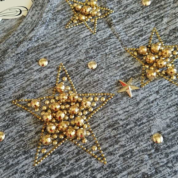 SALE $10 Gray tee w/bead & stud accents NWT•Multiple Sizes - Picture 7 of 8